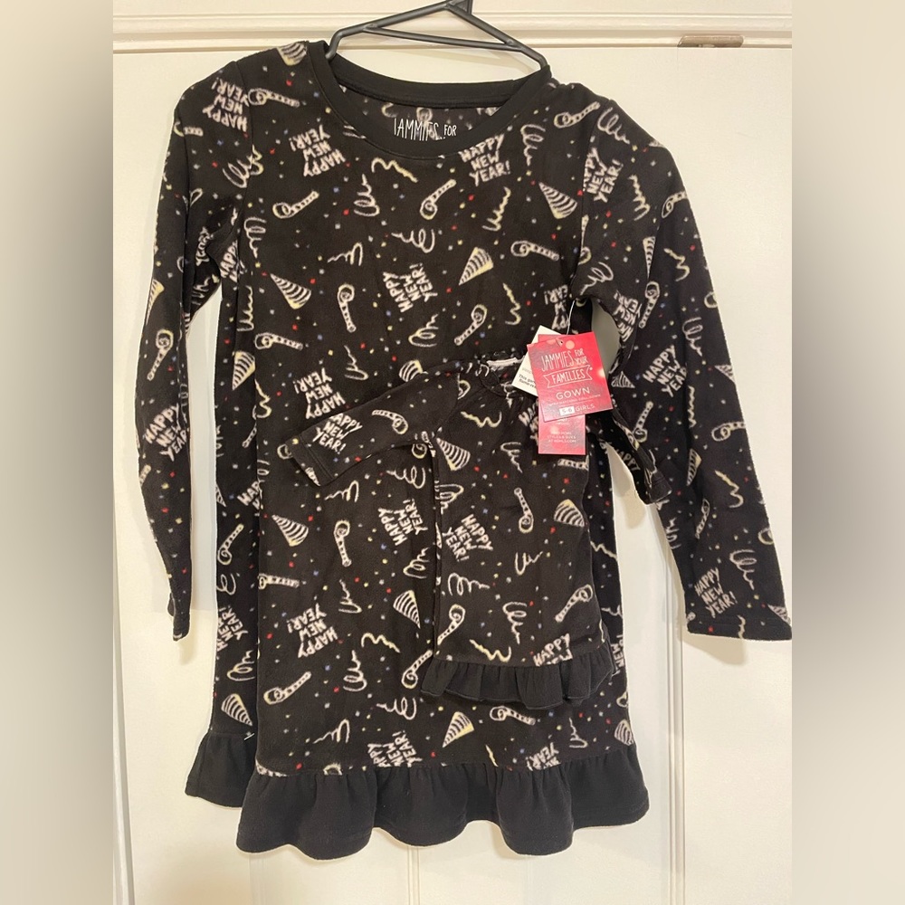 New Year’s Eve Party Patrol Girl’s Matching Fleece Pajama Gown - 5/6- Kohls